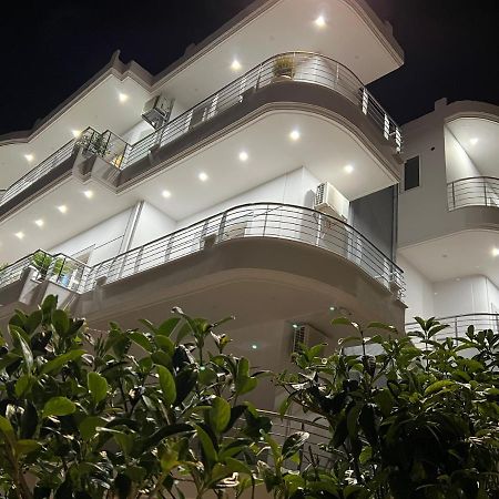 Dani'S Apartments Sarandë Eksteriør billede