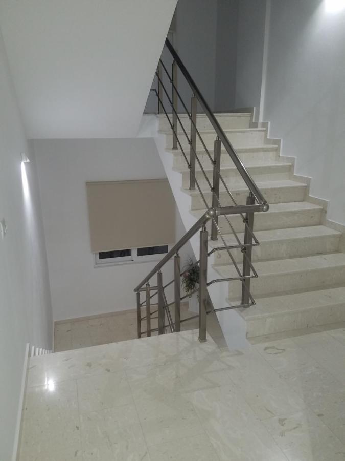 Dani'S Apartments Sarandë Eksteriør billede